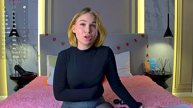 Snapshot of EllenaGreen chatting on March 4, 2025, 6:07 pm EllenaGreen online show from March 4, 2025, 6:07 pm