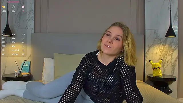 Snapshot of EllenaGreen chatting on March 14, 2025, 6:07 pm EllenaGreen online show from March 14, 2025, 6:07 pm