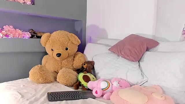 rosemonrooe online show from March 5, 2025, 3:18 pm