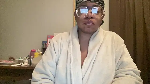 MommyConfident online show from January 10, 2026, 10:58 pm