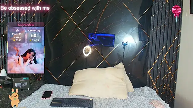 Kagome01 online show from January 13, 2026, 1:27 pm