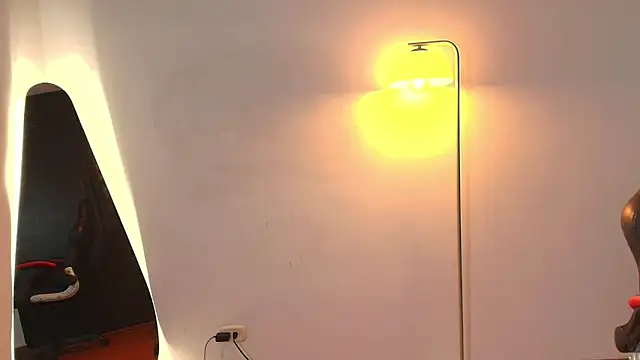 samy jonnes  online show from November 8, 2025, 12:00 am