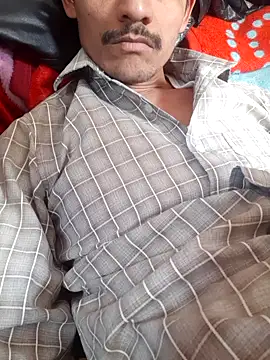 Snapshot of Burhade-- chatting on December 15, 2025, 6:39 am Burhade-- online show from December 15, 2025, 6:39 am