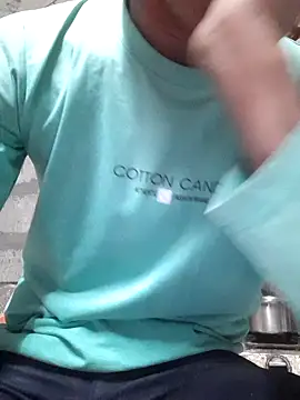 Snapshot of Burhade-- chatting on December 20, 2025, 5:31 pm Burhade-- online show from December 20, 2025, 5:31 pm