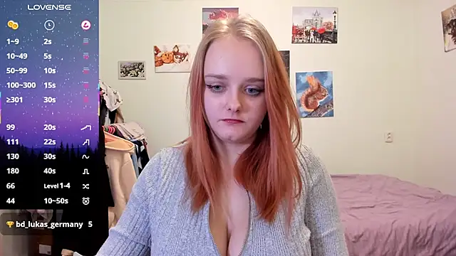 Snapshot of Kofein chatting on February 18, 2026, 8:27 pm Kofein online show from February 18, 2026, 8:27 pm