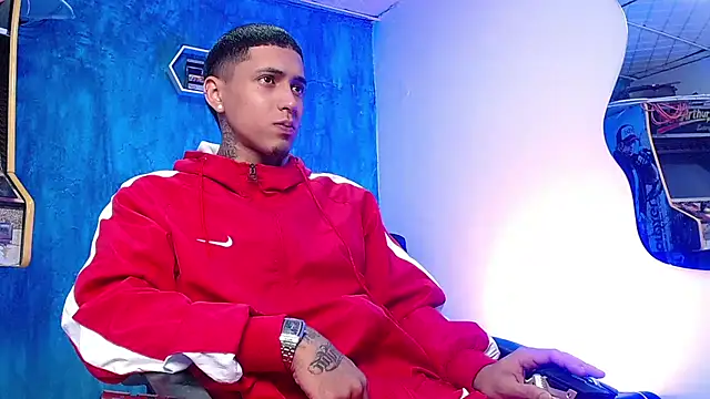 Liam lee online show from December 14, 2024, 1:16 pm