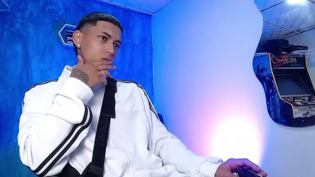 Liam lee online show from January 3, 2025, 12:52 pm