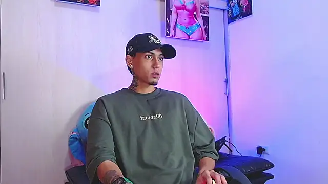 Liam lee online show from November 15, 2025, 12:02 pm