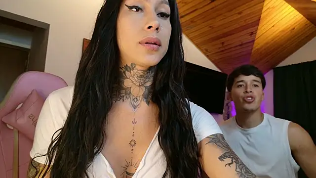 Juana 777 online show from October 4, 2025, 5:27 am