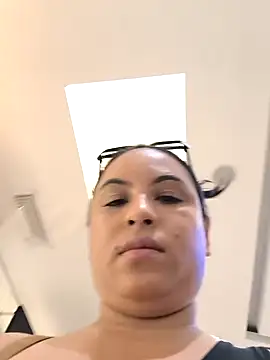 Francesca ferrari online show from December 21, 2024, 6:44 pm