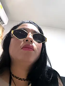 Francesca ferrari online show from September 27, 2025, 9:53 pm