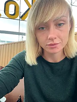 Snapshot of haileyhope_ chatting on September 13, 2025, 4:07 pm haileyhope  online show from September 13, 2025, 4:07 pm