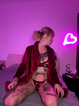 Snapshot of haileyhope_ chatting on January 6, 2026, 7:06 pm haileyhope online show from January 6, 2026, 7:06 pm