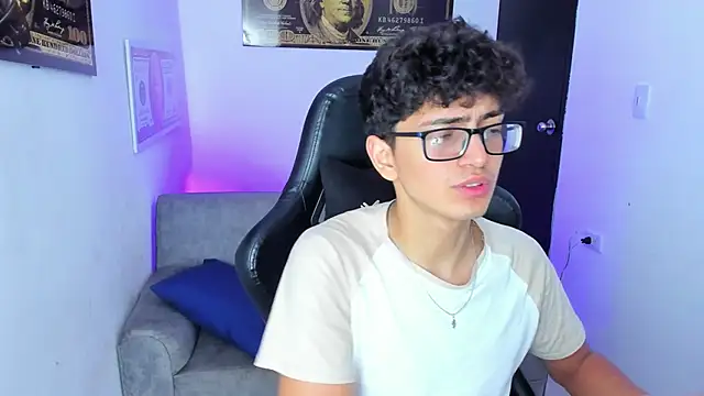 TylerWhite  online show from March 9, 2025, 9:57 am