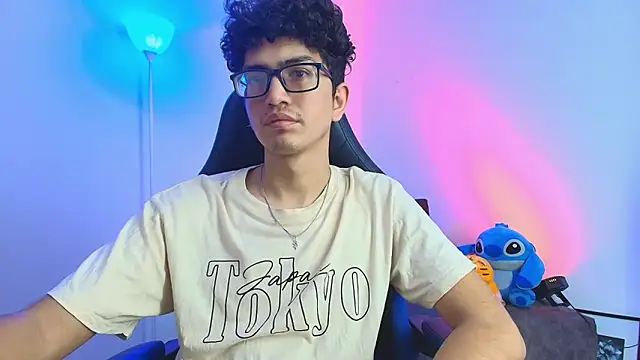 TylerWhite  online show from February 3, 2026, 9:47 am