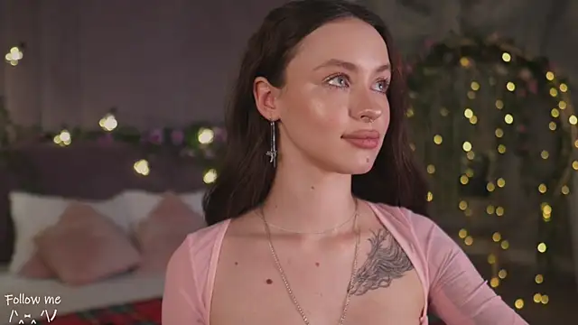 Snapshot of Meow_Nancy chatting on February 21, 2025, 9:02 am Meow Nancy online show from February 21, 2025, 9:02 am