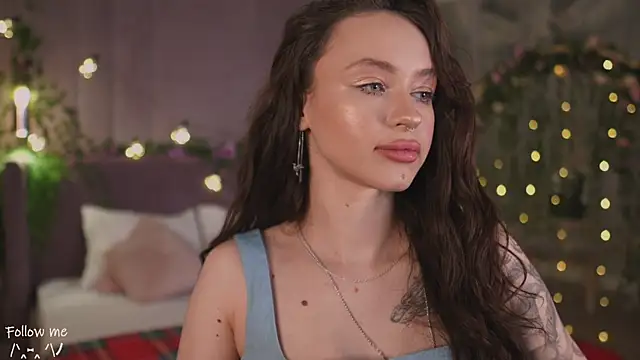 Snapshot of Meow_Nancy chatting on February 23, 2025, 9:11 am Meow Nancy online show from February 23, 2025, 9:11 am