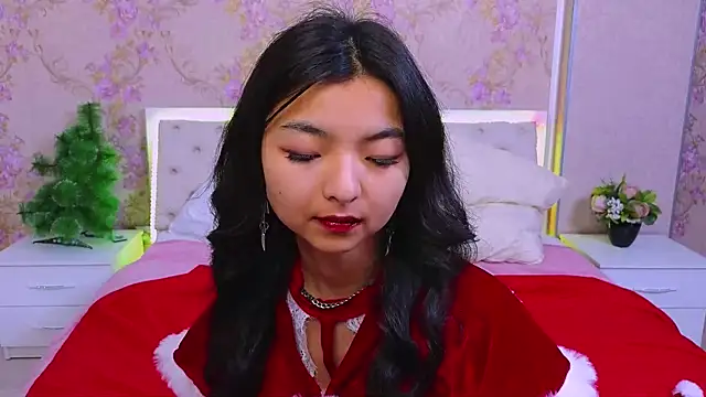 Shy Kira online show from December 16, 2024, 12:27 pm