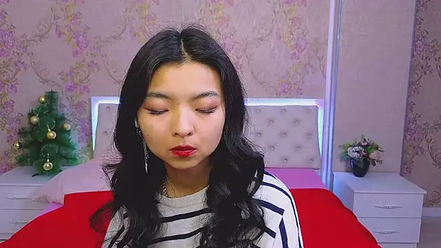 Shy Kira online show from January 6, 2025, 12:35 pm