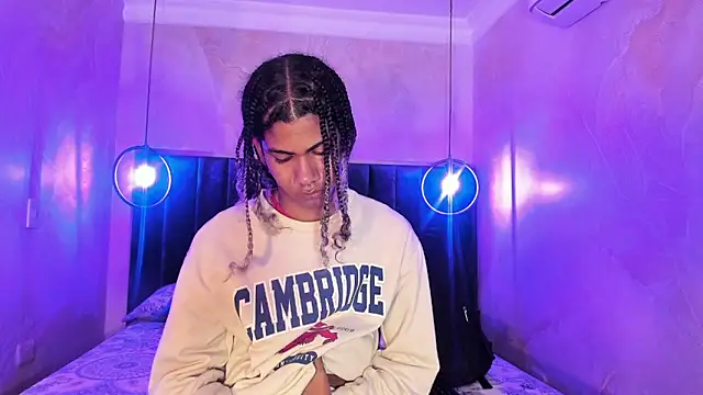 Maxim-Walker online show from November 26, 2025, 3:07 am