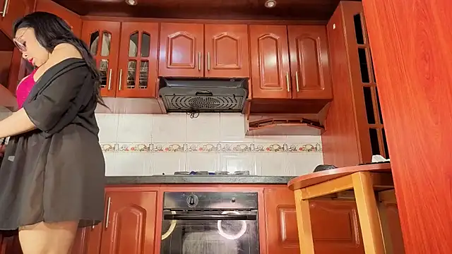 AmberNix online show from April 1, 2026, 2:36 pm