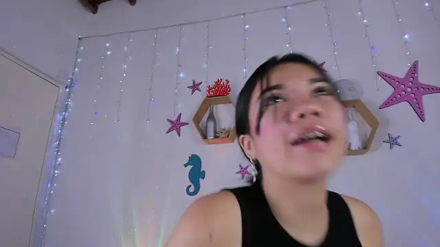 Emiily Parkerr online show from March 15, 2025, 3:07 am