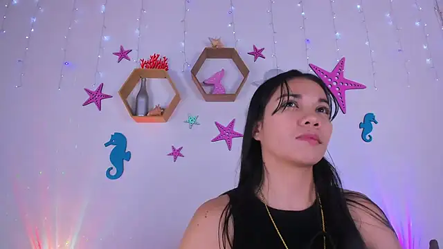 Emiily Parkerr online show from September 9, 2025, 3:17 am