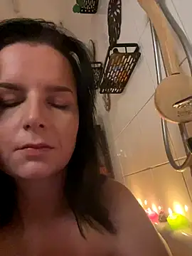 Snapshot of Off__Melonenmandy chatting on November 23, 2025, 4:29 pm Off Melonenmandy online show from November 23, 2025, 4:29 pm