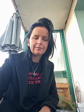 Snapshot of Off__Melonenmandy chatting on December 17, 2025, 9:04 am Off Melonenmandy online show from December 17, 2025, 9:04 am