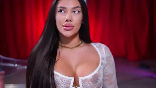 NatyDesiree online show from January 6, 2025, 1:31 am