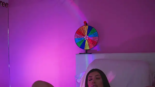 NatyDesiree online show from February 20, 2025, 4:28 am