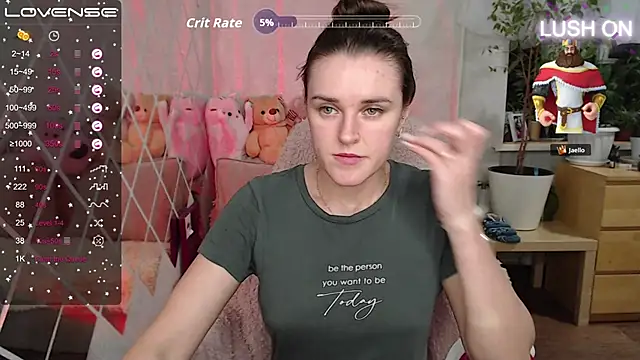 Bella  Swoon online show from October 25, 2025, 3:40 pm