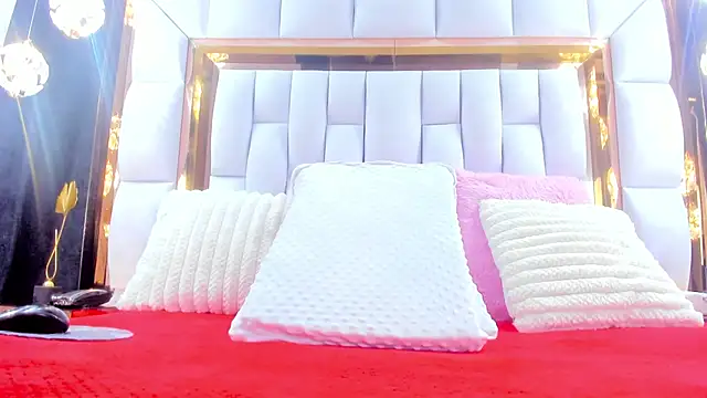 RileySweett online show from November 4, 2025, 11:53 am