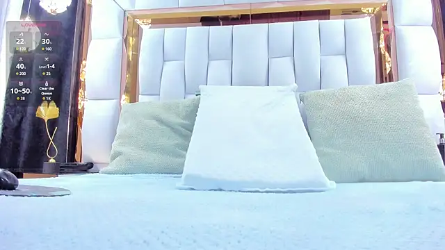 RileySweett online show from December 21, 2025, 11:50 am