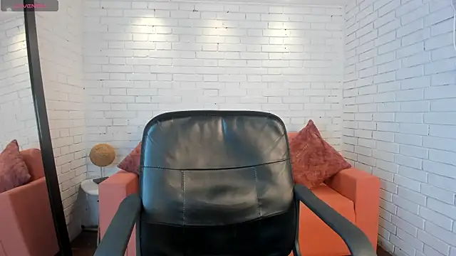 Snapshot of paulina_sweett_ chatting on October 30, 2025, 12:28 pm paulina sweett online show from October 30, 2025, 12:28 pm