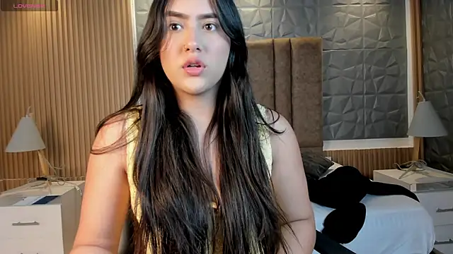 Snapshot of paulina_sweett_ chatting on November 17, 2025, 11:38 am paulina sweett online show from November 17, 2025, 11:38 am