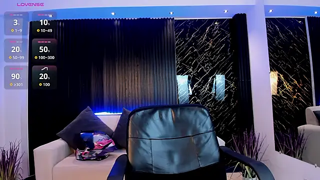 Snapshot of paulina_sweett_ chatting on February 17, 2026, 11:50 am paulina sweett online show from February 17, 2026, 11:50 am