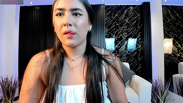 Snapshot of paulina_sweett_ chatting on March 2, 2026, 12:56 pm paulina sweett online show from March 2, 2026, 12:56 pm