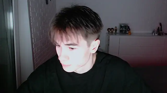 MarkusDean online show from November 5, 2025, 3:34 pm