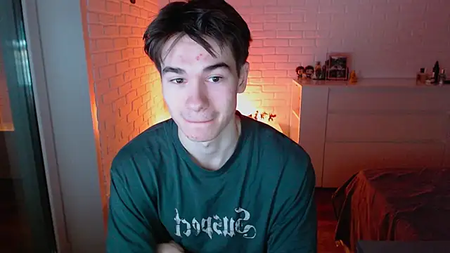 MarkusDean online show from November 13, 2025, 4:17 pm