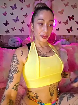Chachou000 online show from May 29, 2026, 6:06 pm