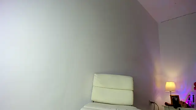 Snapshot of shantallhotxx chatting on April 16, 2026, 6:47 am shantallhotxx online show from April 16, 2026, 6:47 am