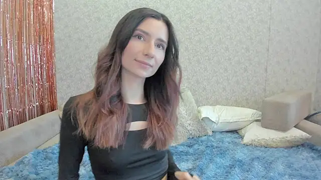 crystalnut online show from February 2, 2025, 2:48 am