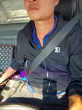 Vanilahirl online show from November 25, 2025, 3:06 am