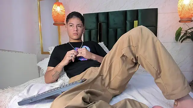 Levy Steve online show from November 7, 2025, 5:51 am