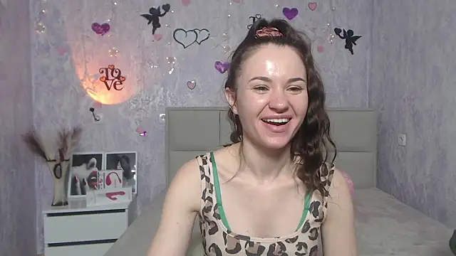 KaraCriegs online show from February 12, 2025, 12:48 am