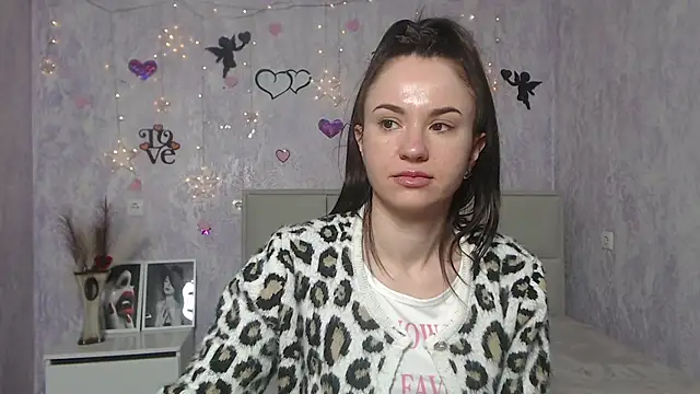 KaraCriegs online show from February 23, 2025, 9:59 pm