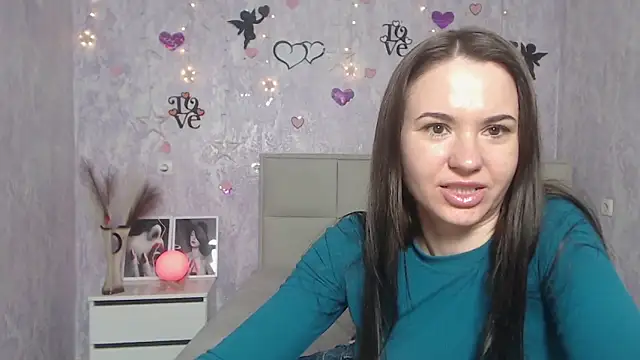 KaraCriegs online show from March 10, 2025, 12:29 am