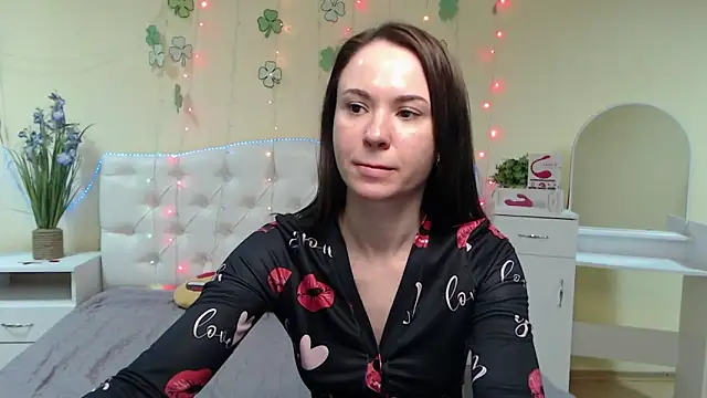 KaraCriegs online show from March 16, 2025, 9:47 pm