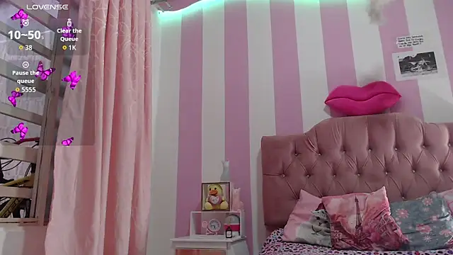 Snapshot of zaleya_mateus chatting on November 18, 2025, 11:03 am zaleya mateus online show from November 18, 2025, 11:03 am